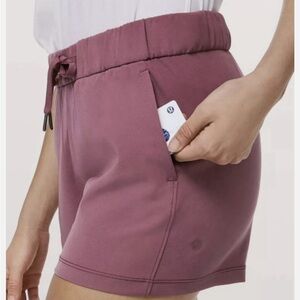 Lululemon On The Fly Shorts 2.5in Misty Merlot